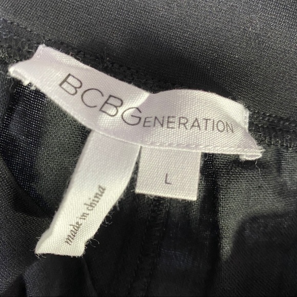 BCBGeneration Black Mini with Pockets - Picture 10 of 10